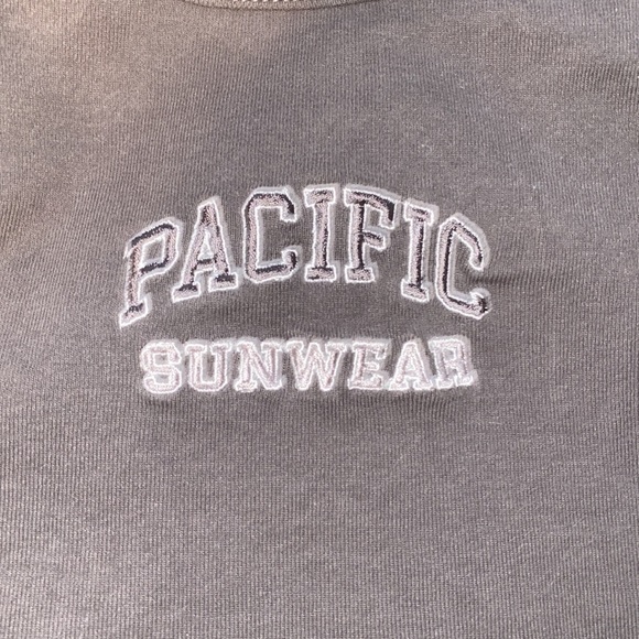 PacSun cropped T-shirt - Picture 3 of 3